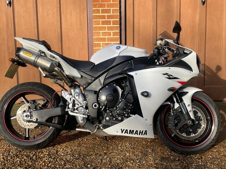 Yamaha YZF-R1