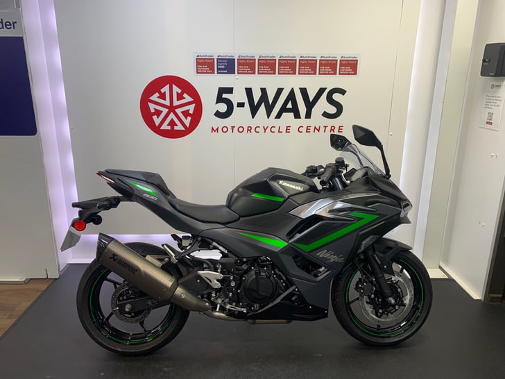 Kawasaki Ninja 500 SE