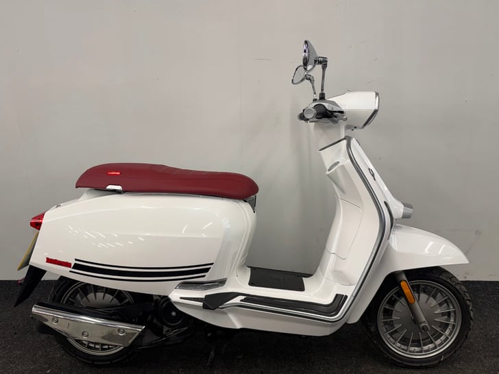 Lambretta V50 Special