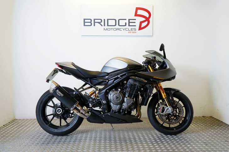 Triumph SPEED TRIPLE 1200 RR BREITLING EDITION