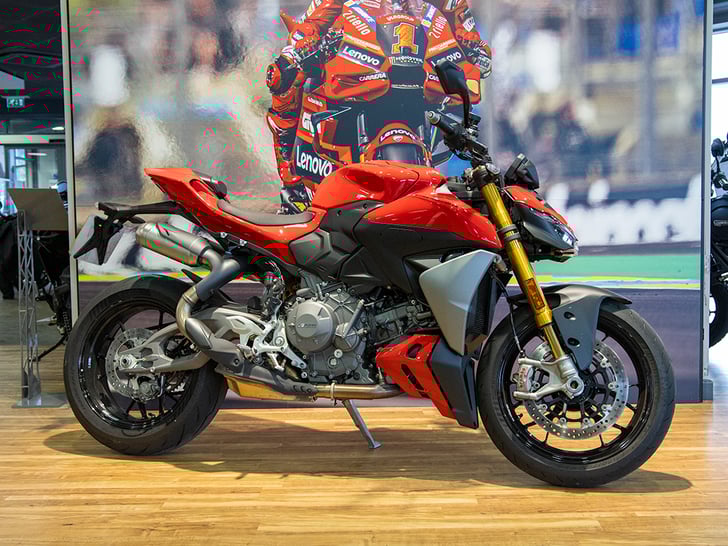Ducati STREETFIGHTER V2 S