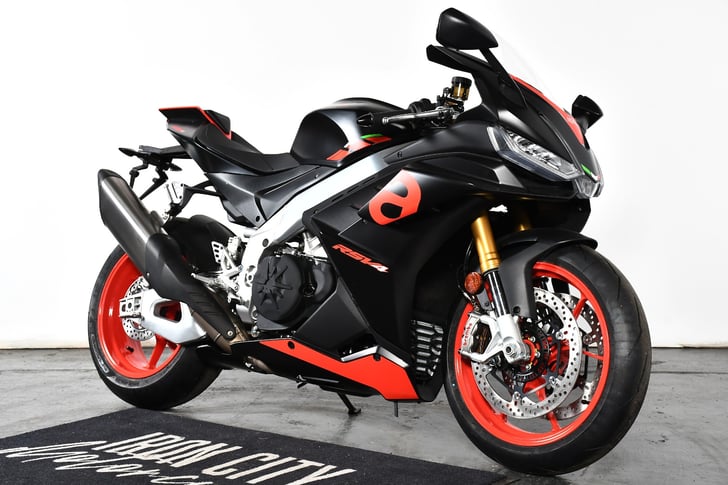 Aprilia rsv4 for sales sale