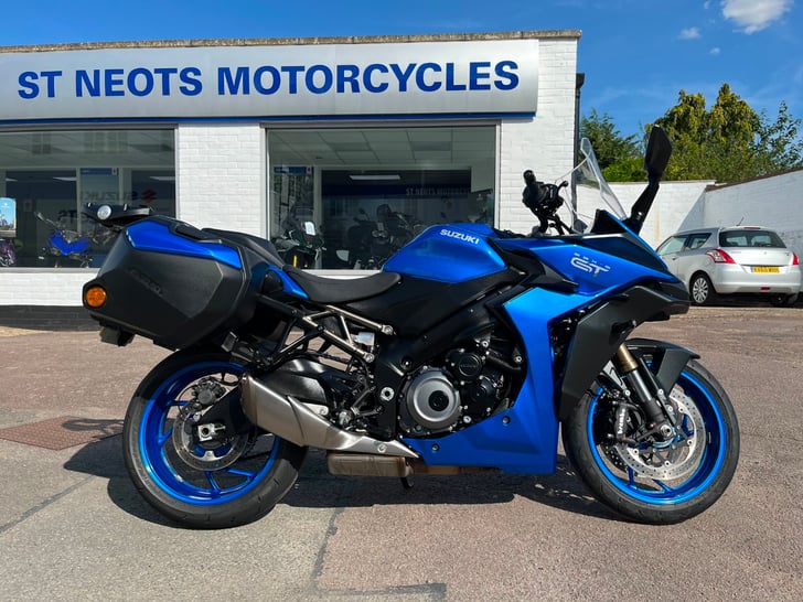 Suzuki GSX-S1000GT+