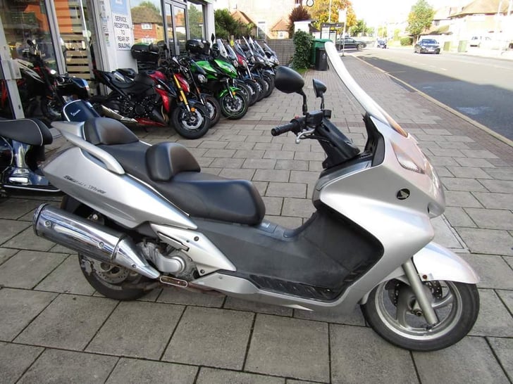 Honda SILVERWING FJS600-1