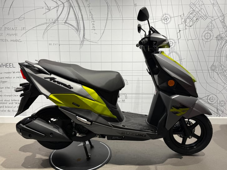 Suzuki Avenis 125