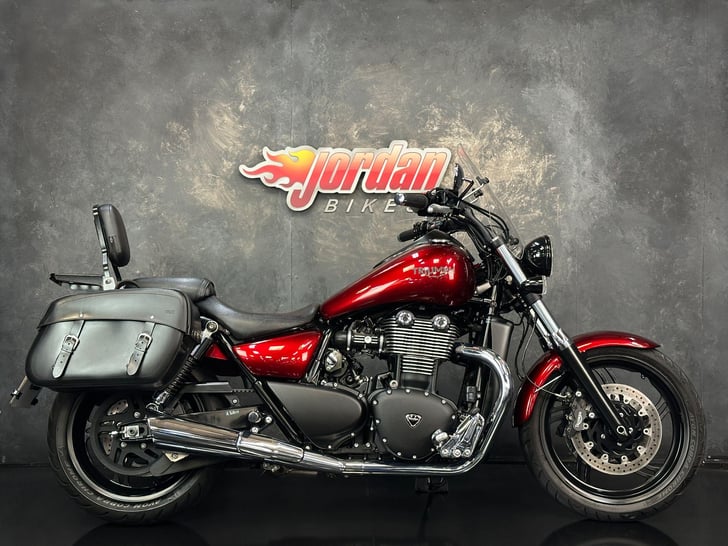 Triumph THUNDERBIRD 1700 ABS