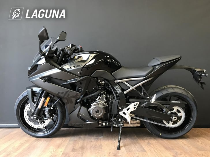 Suzuki GSX-8R