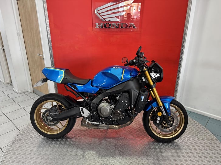 Yamaha XSR900