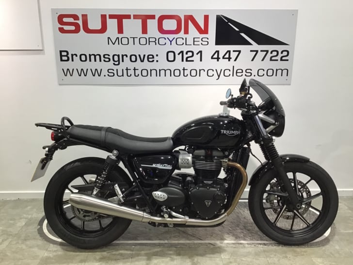 Triumph STREET TWIN