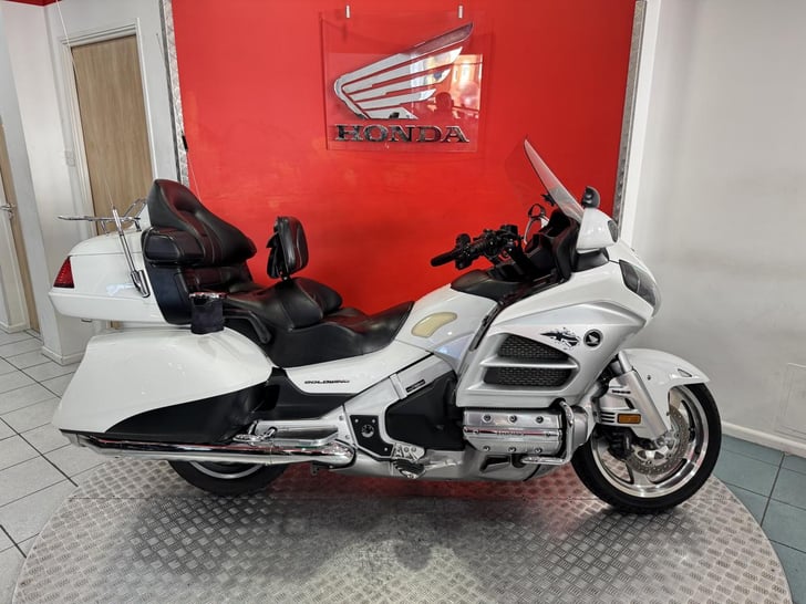 Honda GL1800 GOLD WING