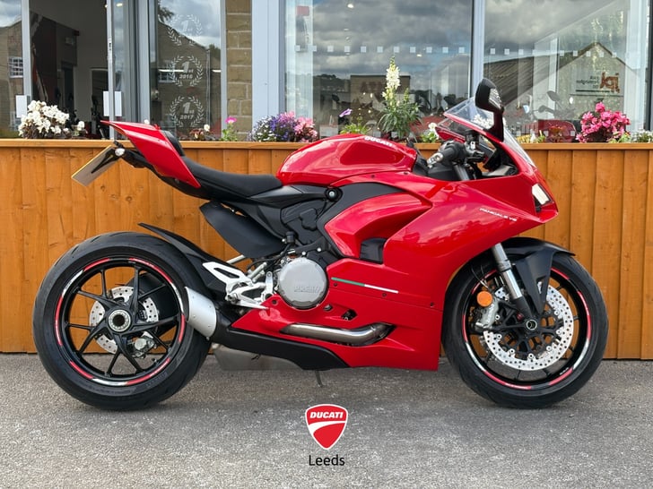 Ducati PANIGALE V2