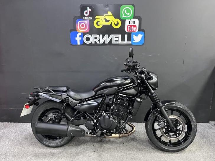Kawasaki ELIMINATOR 500 SE BRFNN 24YM 