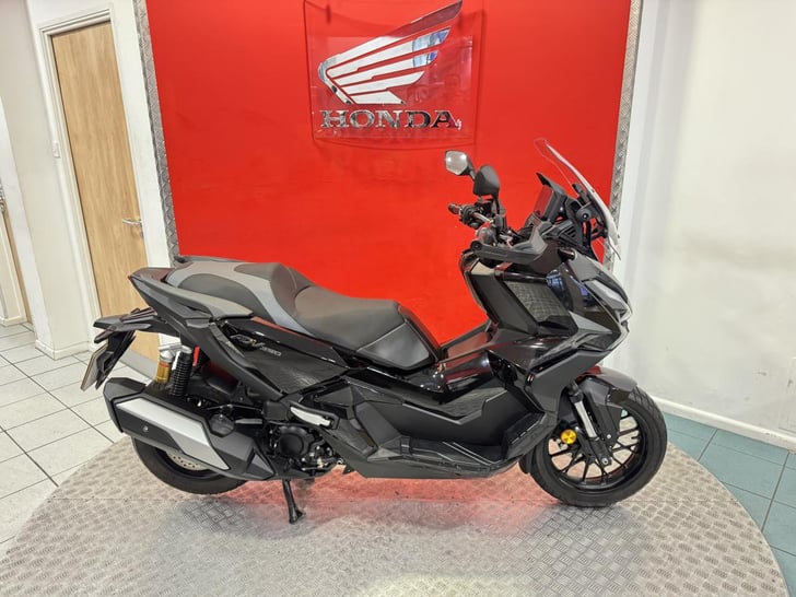 Honda ADV 350
