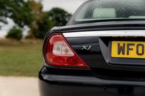 Used Jaguar XJ XJ 2.7 TD SPORT PREMIUM 4DR for sale in Chesterfield | Image 3