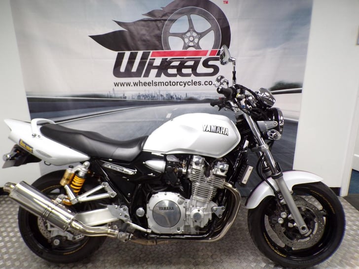 Yamaha XJR1300