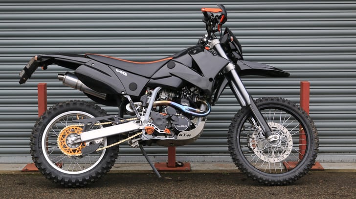 KTM 640 SUPERMOTO