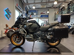 BMW R 1250 GS ADVENTURE TRIPLE BLACK