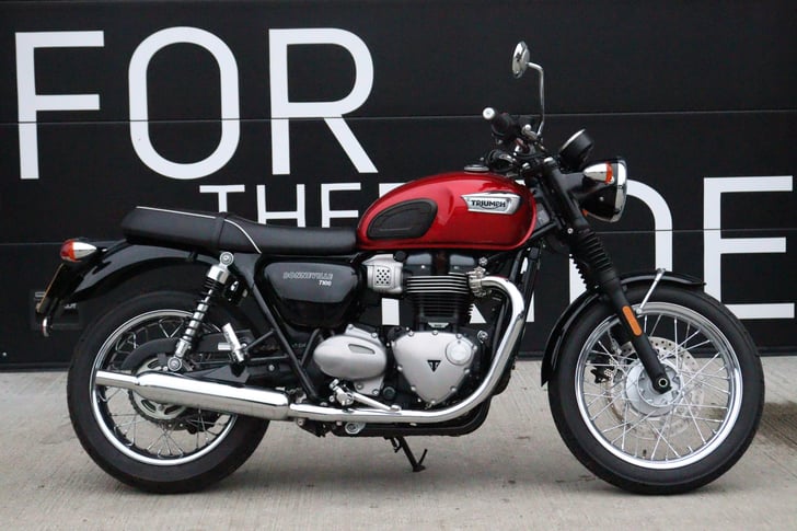 Triumph BONNEVILLE T100