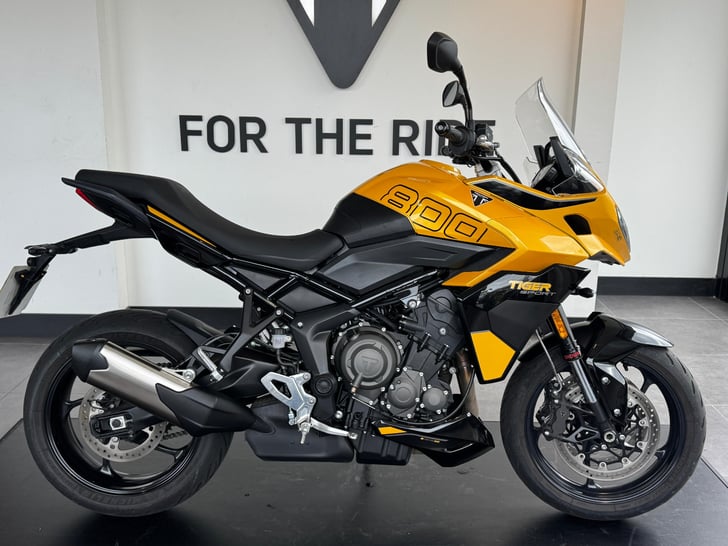 Triumph TIGER 800