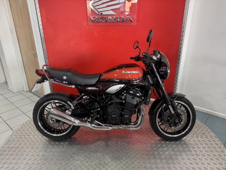 Kawasaki Z900 RS