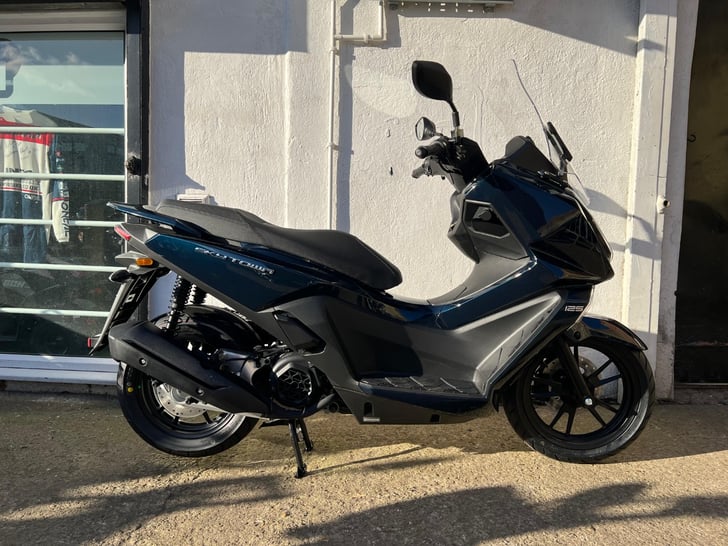 Kymco SKYTOWN 125