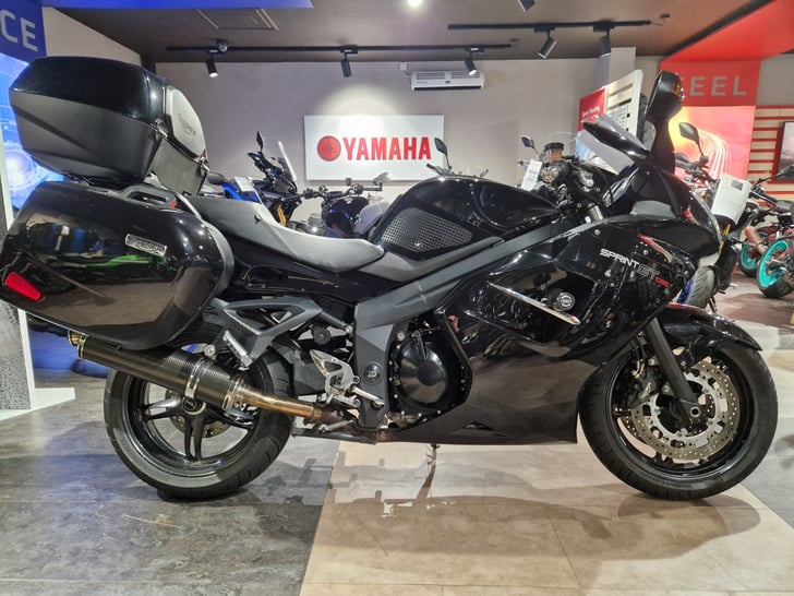 TRIUMPH SPRINT GT 1050