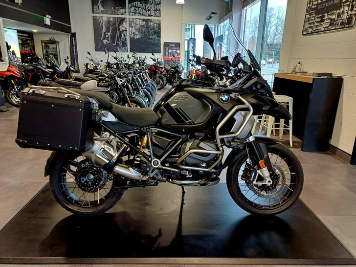 BMW R 1250 GS ADVENTURE TRIPLE BLACK