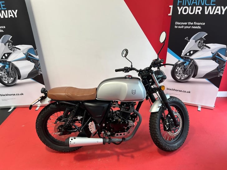 MUTT AKITA 125