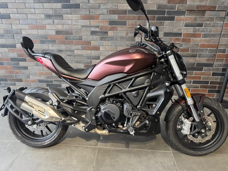 Benelli 502 CRUISER