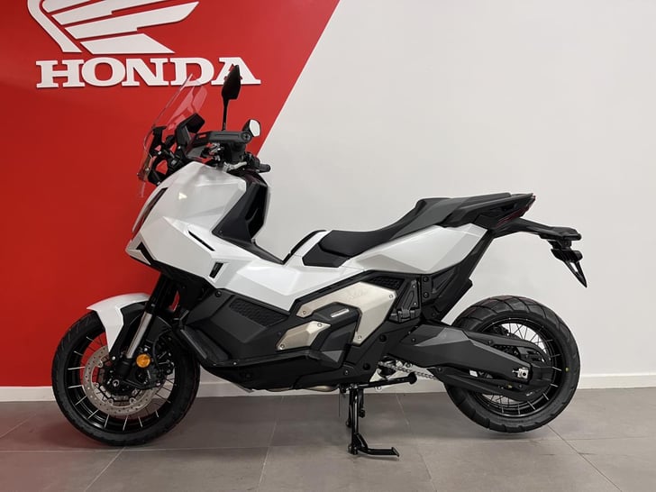 Honda ADV750-T X-ADV 