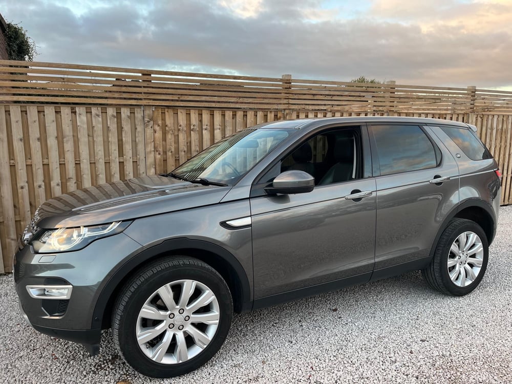 Used Land Rover DISCOVERY SPORT DISCOVERY SPORT 2.2 SD4 HSE LUXURY AUTO 4WD EURO 5 (S/S) 5DR for sale in Chesterfield