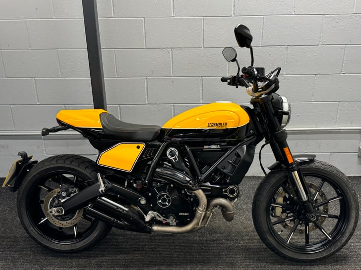 Ducati SCRAMBLER FULL THROTTLE