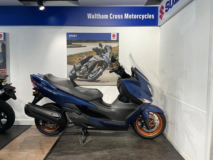Suzuki BURGMAN 400 CVT