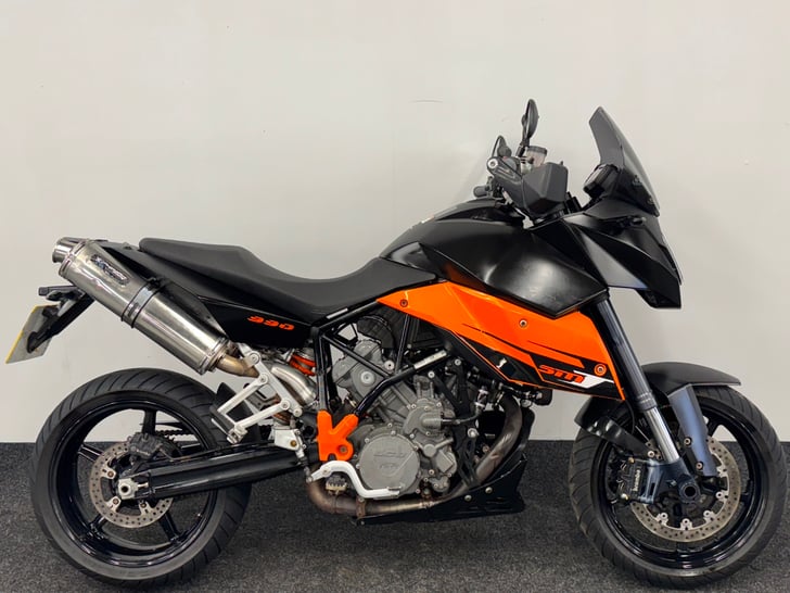 KTM 990 SUPERMOTO T