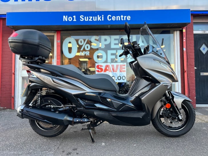 Kawasaki J300