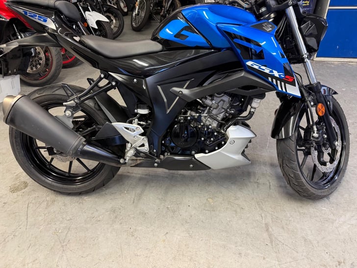 Suzuki GSX-S125 125