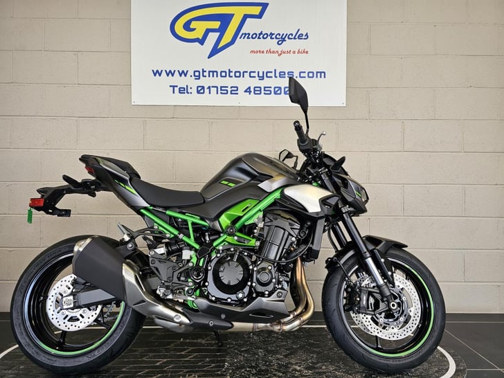 KAWASAKI Z900 PERFORMANCE