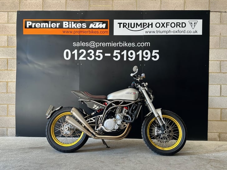 Ccm SPITFIRE FLAT TRACKER