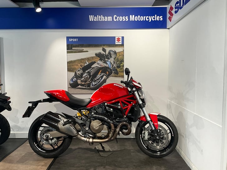 Ducati MONSTER 821