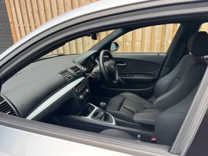 Used BMW 1 SERIES 1 SERIES 2.0 118D M SPORT EURO 4 5DR for sale in Chesterfield | Image 2