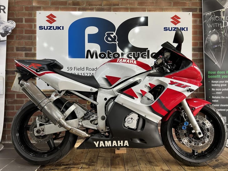 Yamaha R6