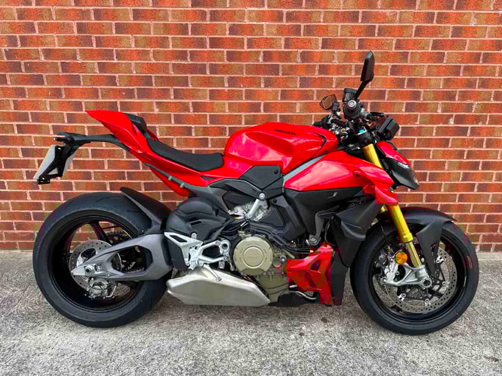 Ducati STREETFIGHTER V4 S