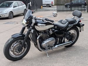 Used Triumph BONNEVILLE BONNEVILLE SPEEDMASTER for sale in Stoke On Trent | Image 2
