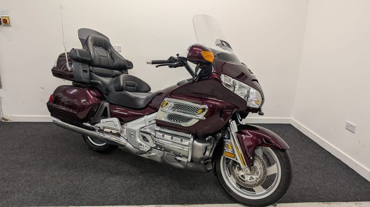 Honda GL1800 GOLD WING
