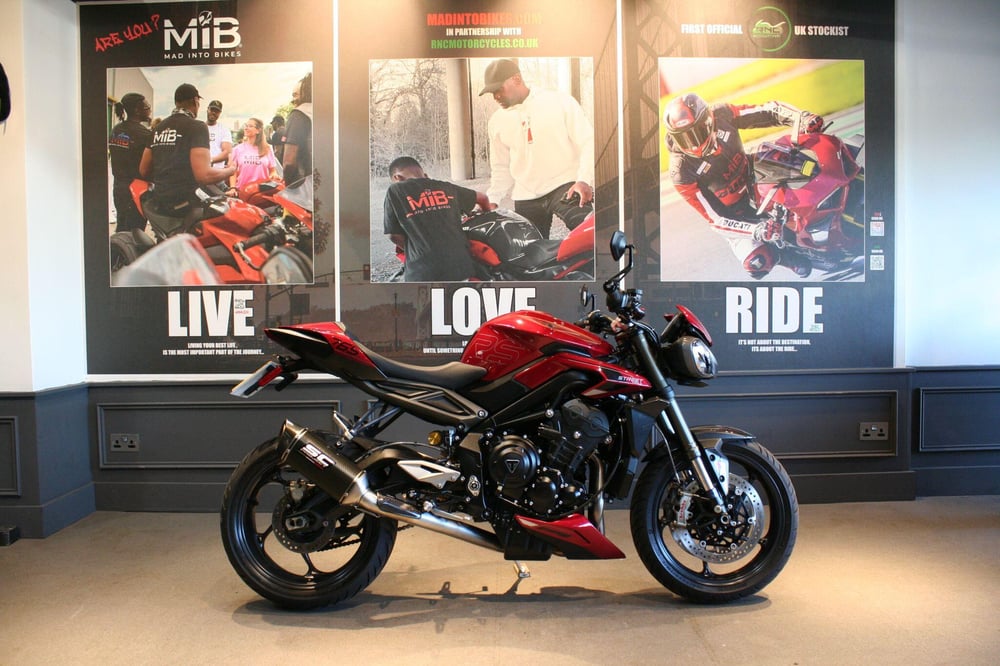 Used Triumph STREET TRIPLE 765 RS STREET TRIPLE 765 RS for sale in Watford