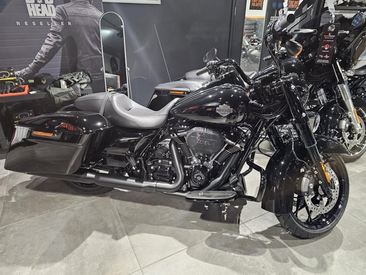 Harley-Davidson ROAD KING SPECIAL