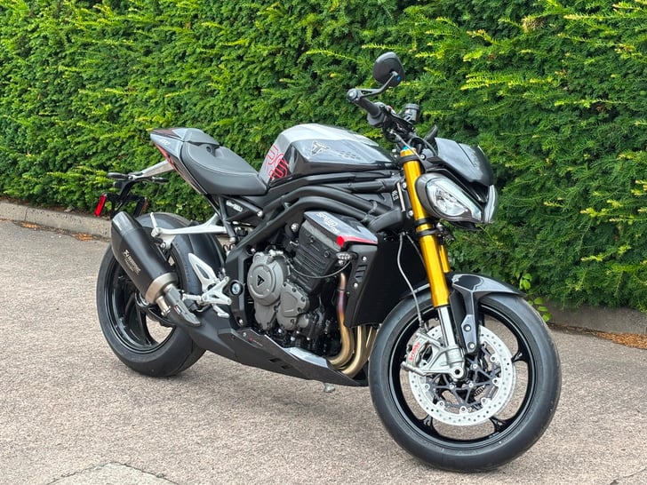 Triumph SPEED TRIPLE 1200 RS