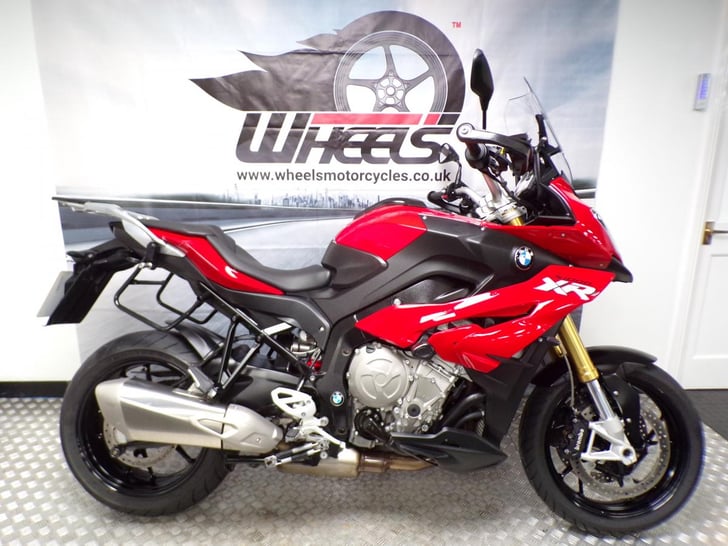 BMW S1000XR