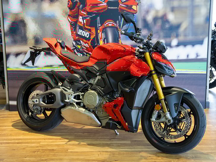 Ducati STREETFIGHTER V4 S