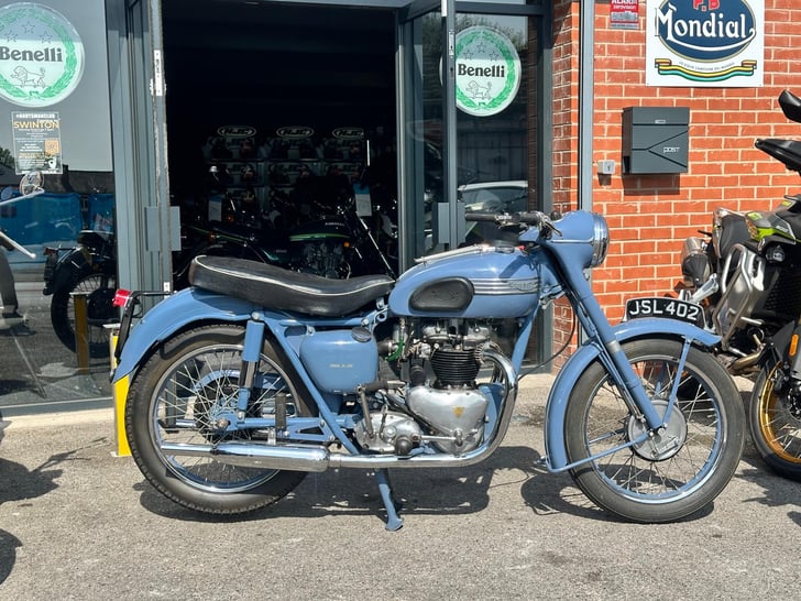 Triumph THUNDERBIRD 900 650 6T